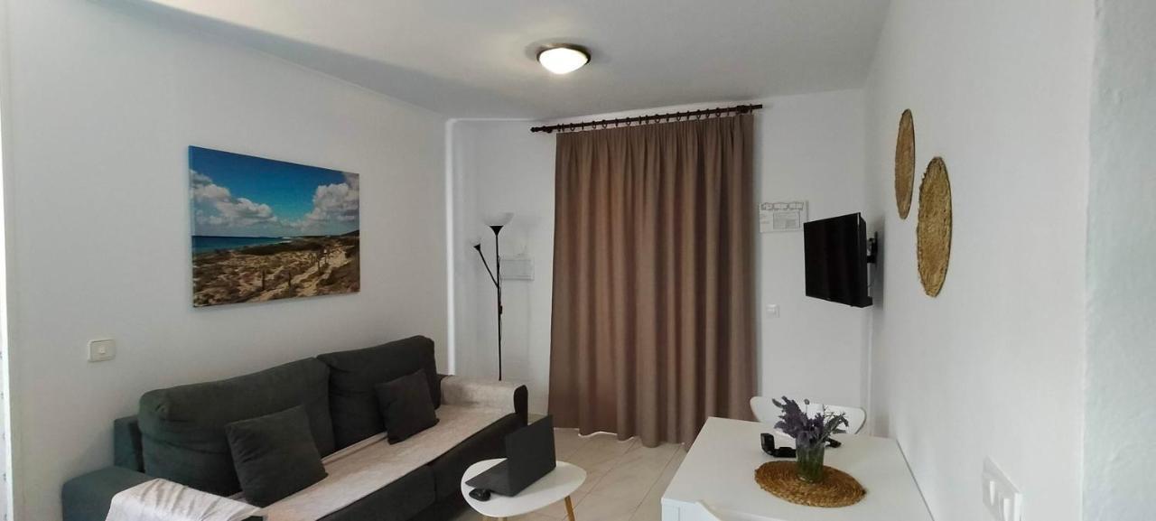 Apartaments California Cala'N Blanes  Exteriör bild