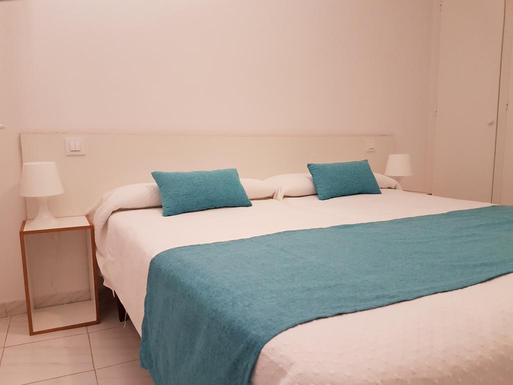 Apartaments California Cala'N Blanes  Exteriör bild